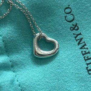 Elsa Peretti® Open Heart Pendant in Sterling Silver, 7 mm Like-New